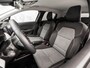 Renault Clio 1.0 TCe 90 Evolution (APPLE CARPLAY, NAVIGATIE, GETINT GLAS, PARKEERSENSOREN, SPORTSTOELEN, LM VELGEN, CRUISE, NIEUWSTAAT)