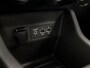 Renault Clio 1.0 TCe 90 Evolution (APPLE CARPLAY, NAVIGATIE, GETINT GLAS, PARKEERSENSOREN, SPORTSTOELEN, LM VELGEN, CRUISE, NIEUWSTAAT)
