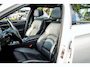 BMW 5-Serie Touring 528i High Executive Panoramadak I Soft Close I Adaptive Cruise I Hifi I Head Up I Mineralweiss I NL Auto I NAP