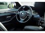 BMW 5-Serie Touring 528i High Executive Panoramadak I Soft Close I Adaptive Cruise I Hifi I Head Up I Mineralweiss I NL Auto I NAP