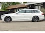 BMW 5-Serie Touring 528i High Executive Panoramadak I Soft Close I Adaptive Cruise I Hifi I Head Up I Mineralweiss I NL Auto I NAP