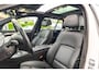 BMW 5-Serie Touring 528i High Executive Panoramadak I Soft Close I Adaptive Cruise I Hifi I Head Up I Mineralweiss I NL Auto I NAP
