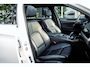 BMW 5-Serie Touring 528i High Executive Panoramadak I Soft Close I Adaptive Cruise I Hifi I Head Up I Mineralweiss I NL Auto I NAP