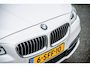 BMW 5-Serie Touring 528i High Executive Panoramadak I Soft Close I Adaptive Cruise I Hifi I Head Up I Mineralweiss I NL Auto I NAP