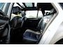 BMW 5-Serie Touring 528i High Executive Panoramadak I Soft Close I Adaptive Cruise I Hifi I Head Up I Mineralweiss I NL Auto I NAP