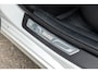 BMW 5-Serie Touring 528i High Executive Panoramadak I Soft Close I Adaptive Cruise I Hifi I Head Up I Mineralweiss I NL Auto I NAP