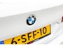BMW 5-Serie Touring 528i High Executive Panoramadak I Soft Close I Adaptive Cruise I Hifi I Head Up I Mineralweiss I NL Auto I NAP