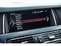BMW 5-Serie Touring 528i High Executive Panoramadak I Soft Close I Adaptive Cruise I Hifi I Head Up I Mineralweiss I NL Auto I NAP