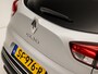 Renault Clio Estate 1.2 TCe Intens Automaat (NAVIGATIE, 1e EIGENAAR, BOSE AUDIO, CLIMATE, CAMERA, LEDER/ALCANTARA, SPORTSTOELEN, GETINT GLAS, LM VELGEN, CRUISE, NIEUWSTAAT)