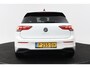 Volkswagen Golf 2.0 TDI Style (DIGITALE COCKPIT, SFEERVERLICHTING, NAVIGATIE, CRUISE ADAPTIEF, STUURVERWARMING)