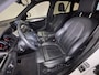 BMW X1 sDrive20i VDL Nedcar Edition | voorstoelen verwarmd | Parking pack |