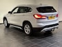 BMW X1 sDrive20i VDL Nedcar Edition | voorstoelen verwarmd | Parking pack |
