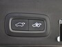 Volvo XC40 P8 R-Design | Stoel en Stuurverwarming | Dodehoekdetectie |