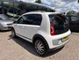 Volkswagen Up! 1.0 cross up! BlueMotion, Carplay, 17"wielen, Super sound systeem.