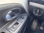 Volkswagen Up! 1.0 cross up! BlueMotion, Carplay, 17"wielen, Super sound systeem.
