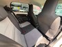 Volkswagen Up! 1.0 cross up! BlueMotion, Carplay, 17"wielen, Super sound systeem.