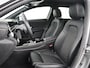Mercedes-Benz A-klasse 250e Style | SOH 92% | Stoelverwarming | Sfeerverlichting | Keyless | Camera | Navigatie | Widescreen | Half leder | Side Assist | Climate control | Bluetooth | PHEV | Plug In