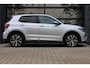 Volkswagen T-Cross 1.0 TSI R-Line Edition | R-LINE | ACC | IQ LIGHT | CAMERA | 18 INCH | VERLICHTE GRILL | DIGITAL |