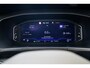 Volkswagen T-Cross 1.0 TSI R-Line Edition | R-LINE | ACC | IQ LIGHT | CAMERA | 18 INCH | VERLICHTE GRILL | DIGITAL |