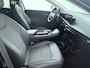 Kia EV6 Air 84 kWh - Stoel-/stuurverwarming - Cruise Control Adaptief - Climate Control - CarPlay - Fabrieksgarantie tot 08-2033