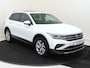 Volkswagen Tiguan 1.4 TSI eHybrid Elegance | SoH 94% | Panoramadak | Keyless | Parkeerassistent | Achteruitrijcamera | Navigatie | LED matrix verlichting | Adaptieve cruise control |