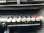 Peugeot 5008 1.2 PureTech Blue Lease Executive / Navi / PDC / Carplay / LM