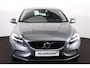 Volvo V40 T2 Nordic+ - Parkeerverwarming - LED-koplampen - Parkeersensoren achter - Verwarmde voorstoelen - Volvo On Call - Navigatie - High performance audio - 16' LMV