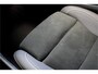 Volvo XC40 1.5 T4 Plug-in Hybrid 155kW/211pk DCT7 Ultimate Dark PANORAMADAK + HARMAN/KARDON + LEER/ALCANTARA + CRUISE + NAVI SENSUS + LANE ASSIST + EL.STOELEN + STOEL-&STUURVERWARMING + CAMERA + KEYLESS + EL.TREKHAAK + PARKSENSOREN V&A + 19” LM-VELGEN!!