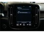 Volvo XC40 1.5 T4 Plug-in Hybrid 155kW/211pk DCT7 Ultimate Dark PANORAMADAK + HARMAN/KARDON + LEER/ALCANTARA + CRUISE + NAVI SENSUS + LANE ASSIST + EL.STOELEN + STOEL-&STUURVERWARMING + CAMERA + KEYLESS + EL.TREKHAAK + PARKSENSOREN V&A + 19” LM-VELGEN!!