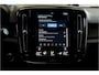 Volvo XC40 1.5 T4 Plug-in Hybrid 155kW/211pk DCT7 Ultimate Dark PANORAMADAK + HARMAN/KARDON + LEER/ALCANTARA + CRUISE + NAVI SENSUS + LANE ASSIST + EL.STOELEN + STOEL-&STUURVERWARMING + CAMERA + KEYLESS + PARKSENSOREN V&A + 19” LM-VELGEN!!
