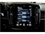 Volvo XC40 1.5 T4 Plug-in Hybrid 155kW/211pk DCT7 Ultimate Dark PANORAMADAK + HARMAN/KARDON + LEER/ALCANTARA + CRUISE + NAVI SENSUS + LANE ASSIST + EL.STOELEN + STOEL-&STUURVERWARMING + CAMERA + KEYLESS + PARKSENSOREN V&A + 19” LM-VELGEN!!