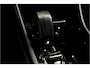 Volvo XC40 1.5 T4 Plug-in Hybrid 155kW/211pk DCT7 Ultimate Dark PANORAMADAK + HARMAN/KARDON + LEER/ALCANTARA + CRUISE + NAVI SENSUS + LANE ASSIST + EL.STOELEN + STOEL-&STUURVERWARMING + CAMERA + KEYLESS + PARKSENSOREN V&A + 19” LM-VELGEN!!