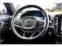 Volvo XC40 1.5 T4 Plug-in Hybrid 155kW/211pk DCT7 Ultimate Dark PANORAMADAK + HARMAN/KARDON + LEER/ALCANTARA + CRUISE + NAVI SENSUS + LANE ASSIST + EL.STOELEN + STOEL-&STUURVERWARMING + CAMERA + KEYLESS + PARKSENSOREN V&A + 19” LM-VELGEN!!
