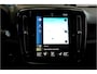 Volvo XC40 1.5 T4 Plug-in Hybrid 155kW/211pk DCT7 Ultimate Dark PANORAMADAK + HARMAN/KARDON + LEER/ALCANTARA + CRUISE + NAVI SENSUS + LANE ASSIST + EL.STOELEN + STOEL-&STUURVERWARMING + CAMERA + KEYLESS + PARKSENSOREN V&A + 19” LM-VELGEN!!