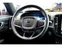 Volvo XC40 1.5 T4 Plug-in Hybrid 155kW/211pk DCT7 Ultimate Dark PANORAMADAK + HARMAN/KARDON + LEER/ALCANTARA + CRUISE + NAVI SENSUS + LANE ASSIST + EL.STOELEN + STOEL-&STUURVERWARMING + CAMERA + KEYLESS + EL.TREKHAAK + PARKSENSOREN V&A + 19” LM-VELGEN!!