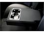 Volvo XC40 1.5 T4 Plug-in Hybrid 155kW/211pk DCT7 Ultimate Dark PANORAMADAK + HARMAN/KARDON + LEER/ALCANTARA + CRUISE + NAVI SENSUS + LANE ASSIST + EL.STOELEN + STOEL-&STUURVERWARMING + CAMERA + KEYLESS + PARKSENSOREN V&A + 19” LM-VELGEN!!