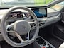 Volkswagen ID.3 45 kWh | Cruise control | Airco auto | Apple carplay Android auto | Parkeersensoren voor/achter | Navigatie | Keyles start | 19"LMV