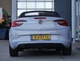 Opel Cascada 1.6 Turbo Cosmo | 170 PK | Cabriolet | Stoel en stuurverwarming | Navigatie | Achteruitrijcamera | 19 inch lichtmetalen velgen | Climate control | Dodehoek detectie