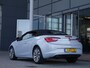 Opel Cascada 1.6 Turbo Cosmo | 170 PK | Cabriolet | Stoel en stuurverwarming | Navigatie | Achteruitrijcamera | 19 inch lichtmetalen velgen | Climate control | Dodehoek detectie