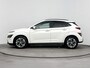 Hyundai Kona Electric EV FASHION 64 kWh | SoH 93% | DODEHOEK DETECTIE | PDC | 3 FASEN | WARMTEPOMP | CAMERA | CLIMA | CRUISE ADAPT. | NAVI | PRIVACY GLASS | DAKRAILING | APPLE CAR PLAY & ADROID AUTO | ALL SEASONS |
