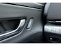 Hyundai Kona 1.6 GDI HEV Premium Automaat | Lederen bekleding | Stoel & Stuurverwarming | Camera | Climate control | Navigatie | Keyless | Dakrails