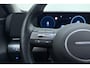 Hyundai Kona 1.6 GDI HEV Premium Automaat | Lederen bekleding | Stoel & Stuurverwarming | Camera | Climate control | Navigatie | Keyless | Dakrails