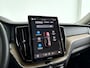 Volvo XC60 T8 Plug-in hybrid AWD Ultra Dark | Panoramadak | 360° camera | Bowers & WIlkins | Luchtvering | Head-up display | Stoelventilatie | Trekhaak