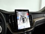 Volvo XC60 T8 Plug-in hybrid AWD Ultra Dark | Panoramadak | 360° camera | Bowers & WIlkins | Luchtvering | Head-up display | Stoelventilatie | Trekhaak