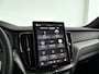 Volvo XC60 T8 Plug-in hybrid AWD Ultra Black Edition | SOH 100% | Panoramadak | 360° camera | Harman Kardon | Head-up display | Stoelventilatie | Stoel- en Stuurverwarming