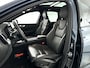 Volvo XC60 T8 Plug-in hybrid AWD Ultra Black Edition | SOH 100% | Panoramadak | 360° camera | Harman Kardon | Head-up display | Stoelventilatie | Stoel- en Stuurverwarming