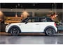 MINI Cooper 3-Deurs 1.5 Chili Sportstoelen Leder Cross punch, Panoramadak, Navi Professional, Zicht/ Wired/ Connected XL/ Licht/ Excitement/ Ambiente/ Black optic pakket, DDC, PDC, Voorruit verwarming, LMV.