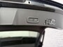 Volvo XC40 1.5 T3 R-Design | Trekhaak | Stoel- en Stuurverwarming | Achteruitrijcamera | Parkeersensoren Voor en Achter | 19 Inch Velgen | Voorruitverwarming | Getint Glas | Keyless | Navigatie | Apple Carplay / Android Auto | Nubuck Bekleding |