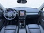 Volvo XC40 2.0 B3 Plus Bright | Lederen bekleding | Navigatie | Camera | Keyless | Adaptieve Cruise Control | Getint Glas | Harman Kardon Audio | DAB | Elek. Stoelen | Stoel-/Stuurverwarming | Lighting Pack |