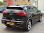 Kia Niro EV E-Niro DynamicPlusLine 64 kWh | BTW | Panoramadak | Parkeersens. V+A+Camera | Stoelverwarming + Stuurverwarming